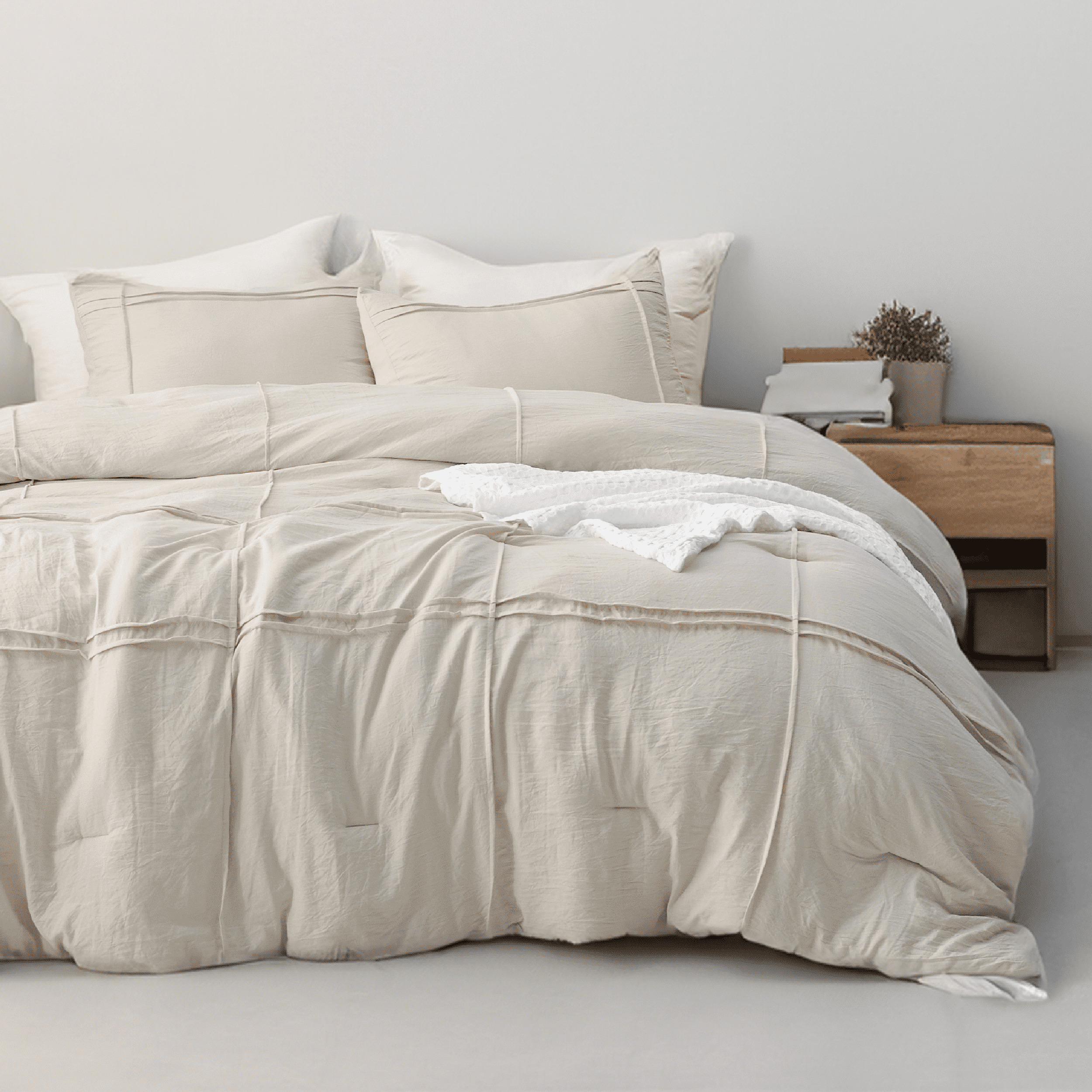 Full Comforter Set with Sheet - 4 Pieces Soft Grey Bedding Sets, Grid Pinch Pleat, All Season Lightweight Fluffy Bed Set with Solid Boho Comforter, Pillowcases & Sheet